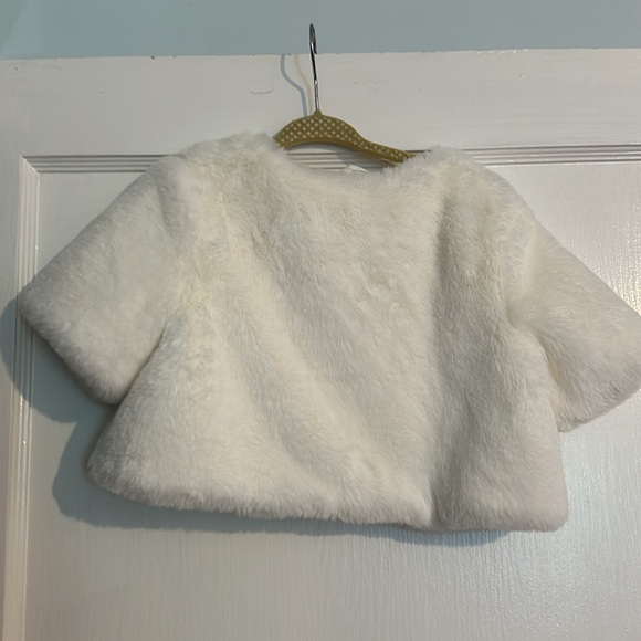 Gymboree white/cream fur shrug size 5-6 - Picture 5 of 5
